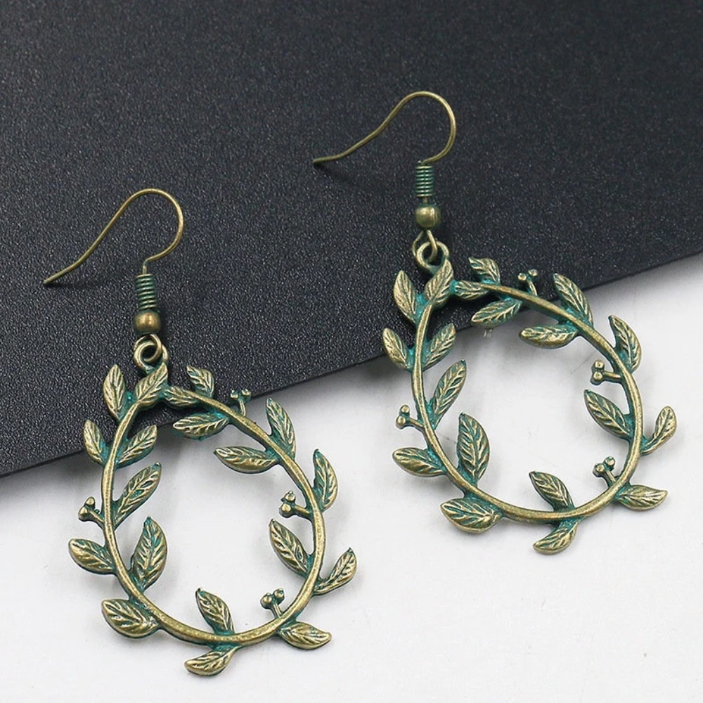 Vintage Green Leaf Trimmed in Gold Earrings,Drop Earrings